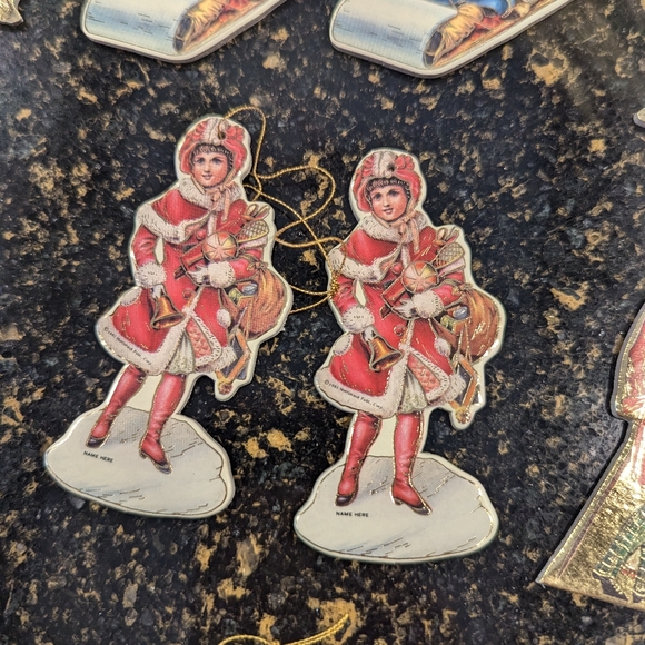 Victorian Courtship die-cut Christmas ornaments - Picture 3 of 13